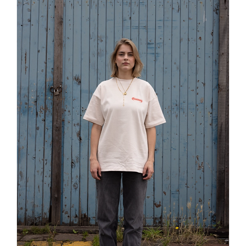 portuguese woman tee red