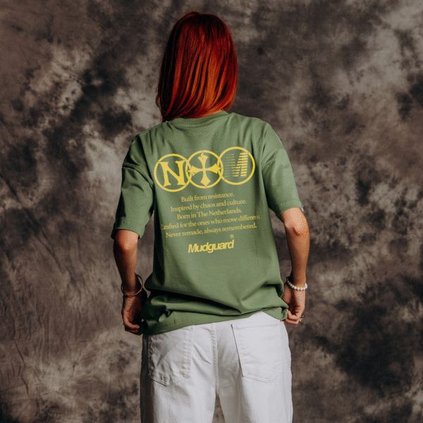 Mudguard Statement Piece Green Tee